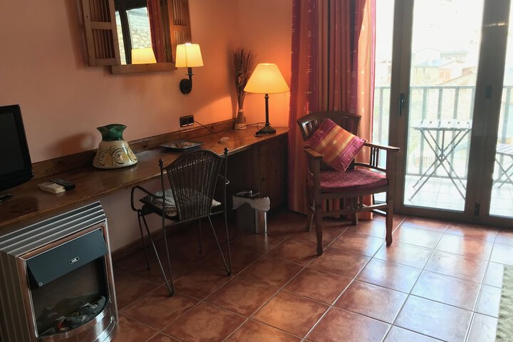 Room 34 of 110