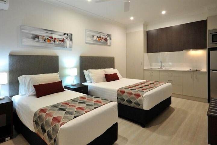 Room 20 of 38