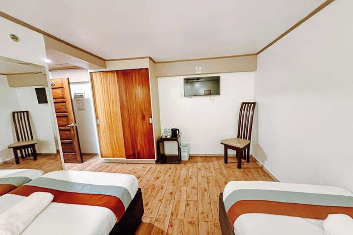 Room 14 of 60
