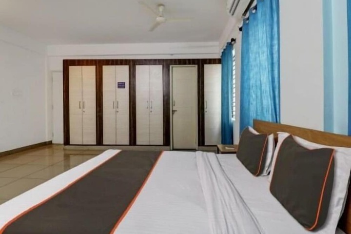 Room 5 of 5