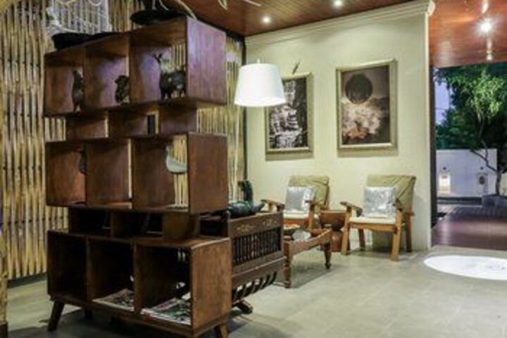 Hotel Interior 62 of 90