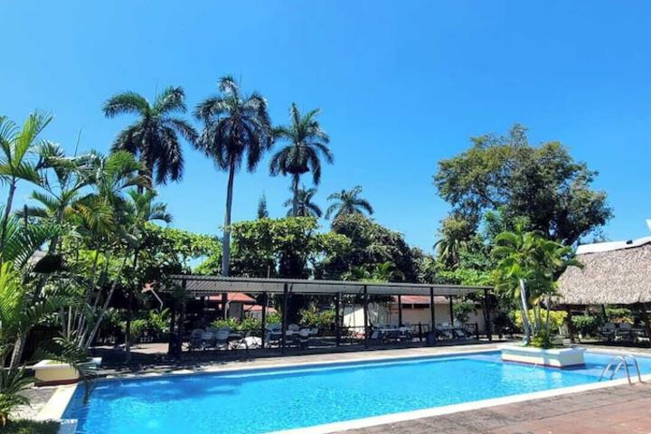 Pools & Facilities