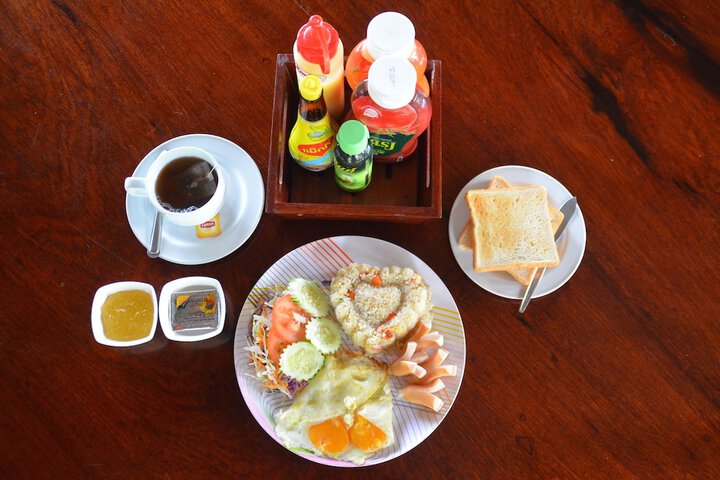 Breakfast/Coffee Service 9 of 13