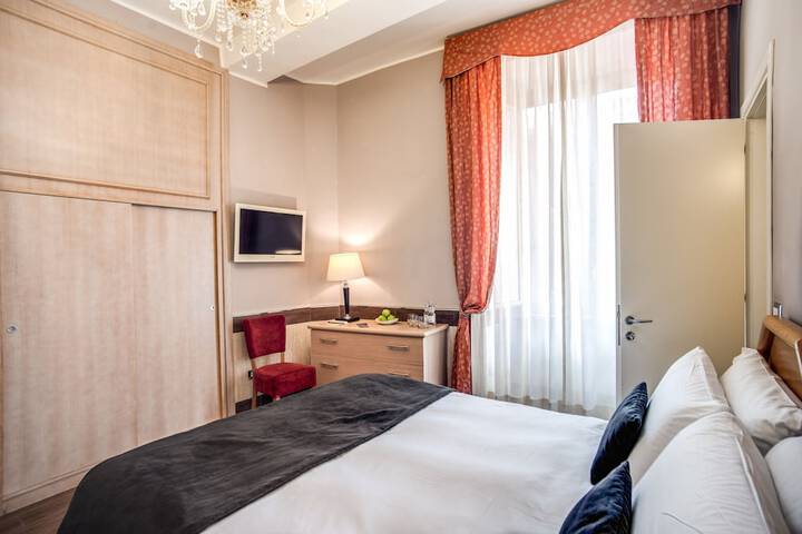 Room 34 of 68