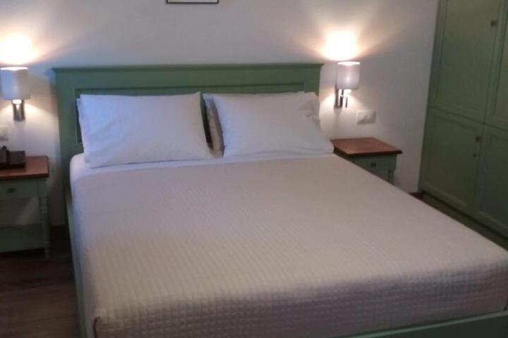 General 10 of 33