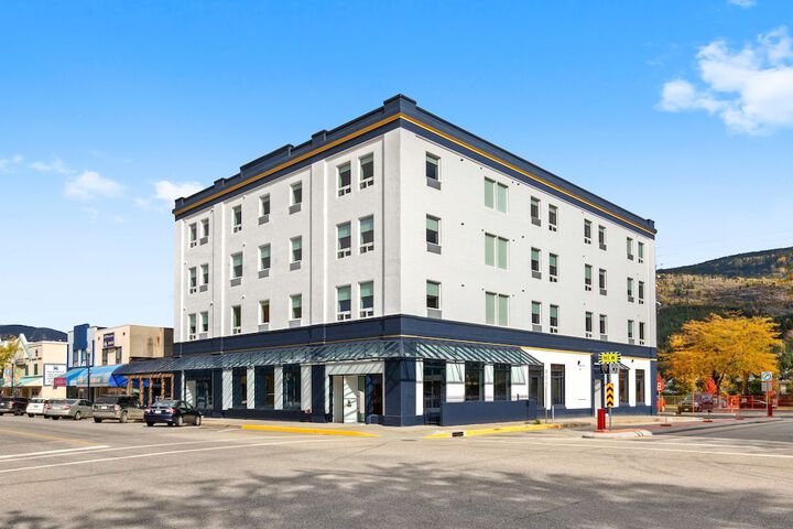Hotel 41 of 42