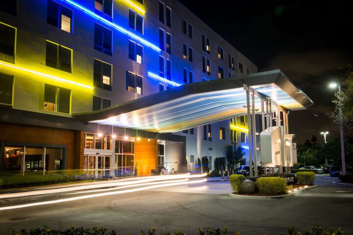 Front of property - evening/night