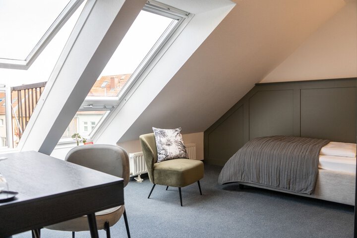 Room 32 of 191