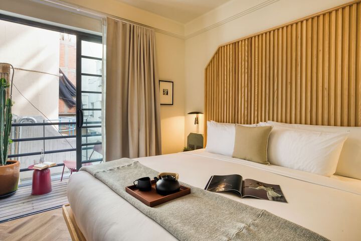 Room 22 of 120