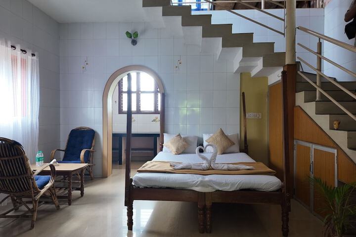 Room 17 of 49