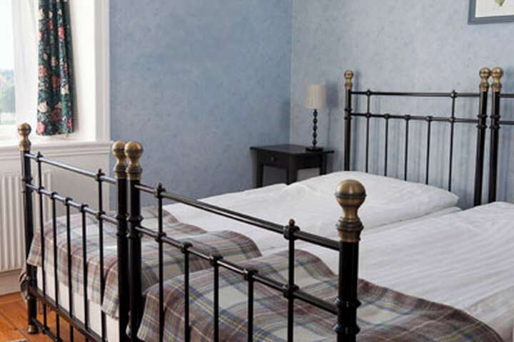 Room 10 of 43