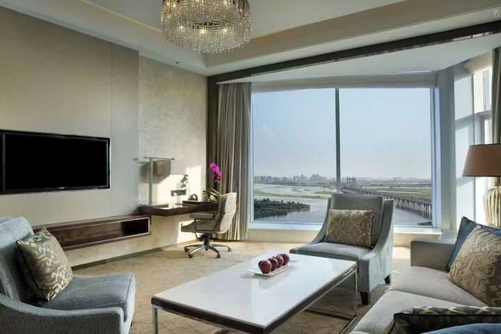 Room 10 of 49
