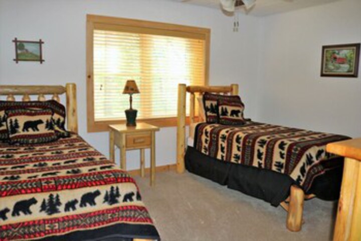 Room 165 of 194