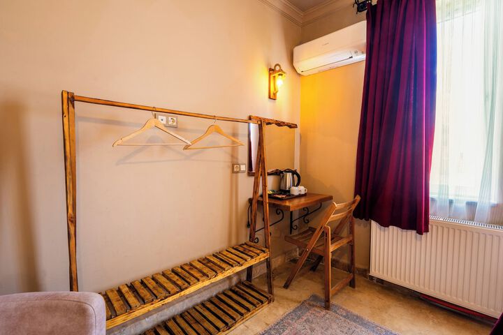 Room 29 of 93