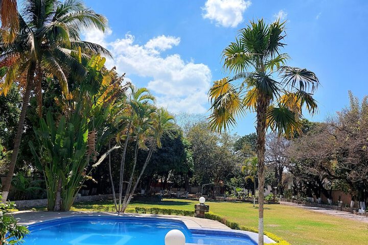 Pool 6 of 14
