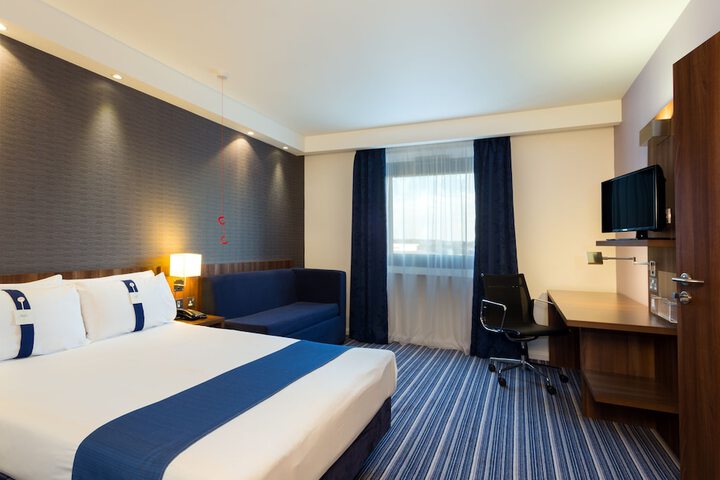 Room 3 of 58