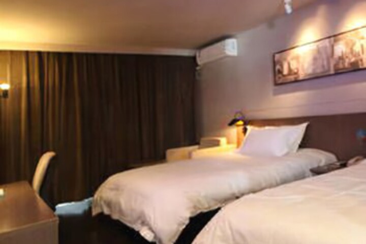 Zhihang Hotel