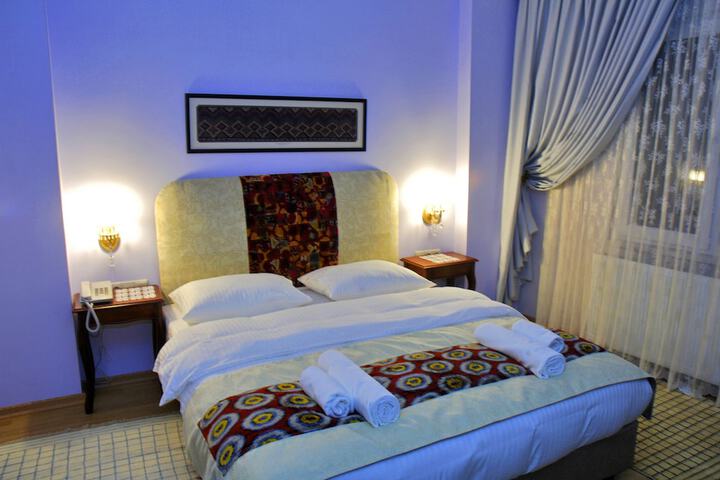 Room 21 of 50