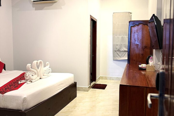 Room 14 of 30