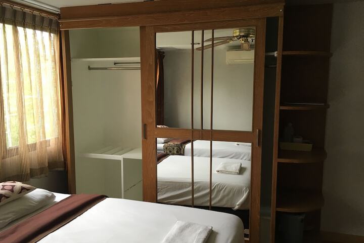 Room 29 of 59