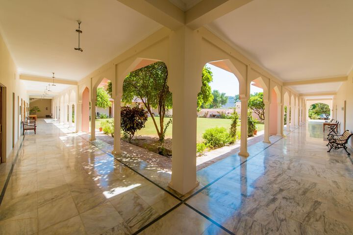 Guest Lobby
