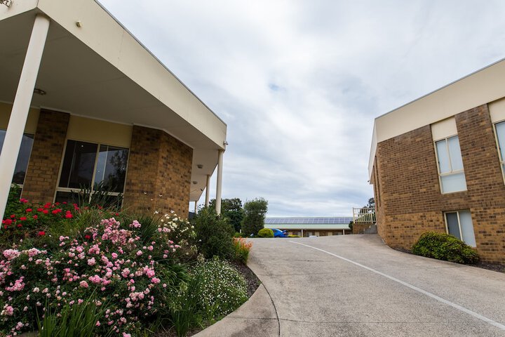 Hotel Exterior 51 of 55