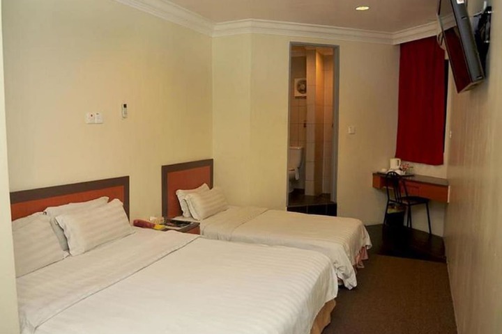 Room 17 of 63