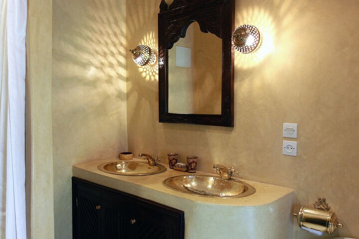 Clean Restrooms