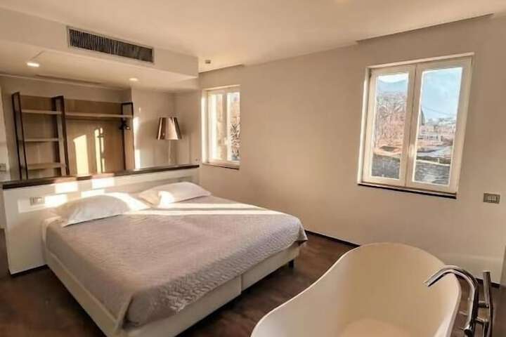 Room 19 of 72