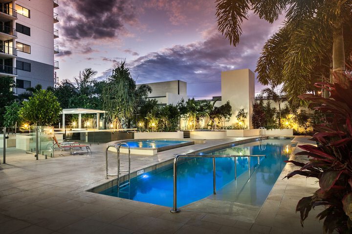 Pool 40 of 58
