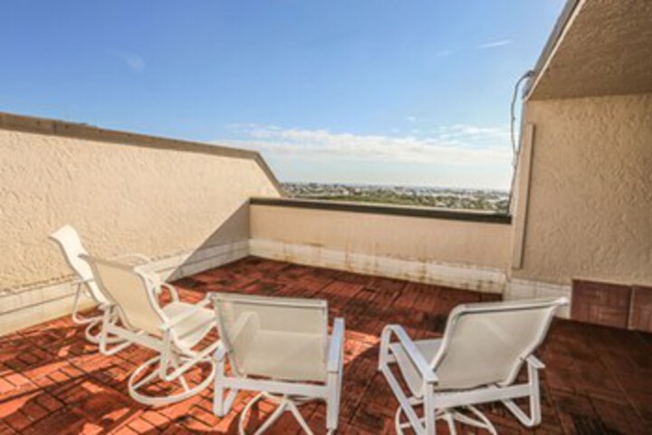 Terrace/Patio 3 of 36