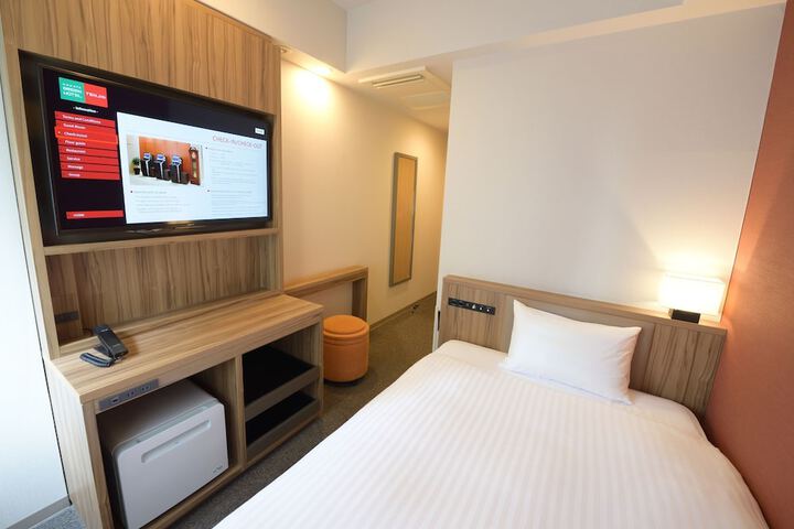 Room 5 of 27