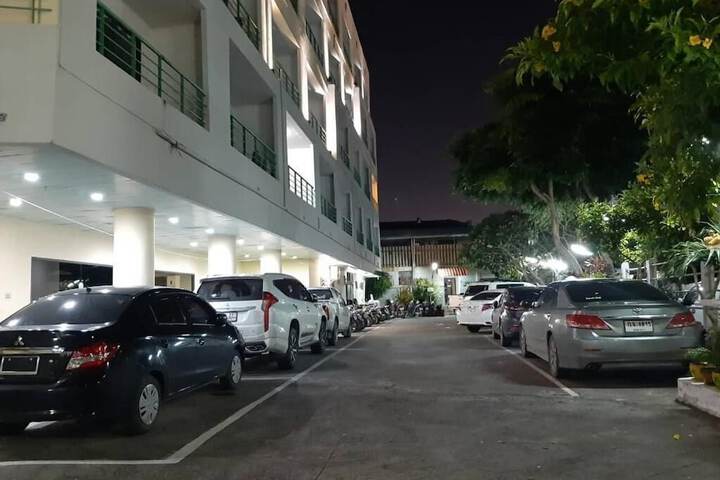Property Grounds 28 of 33