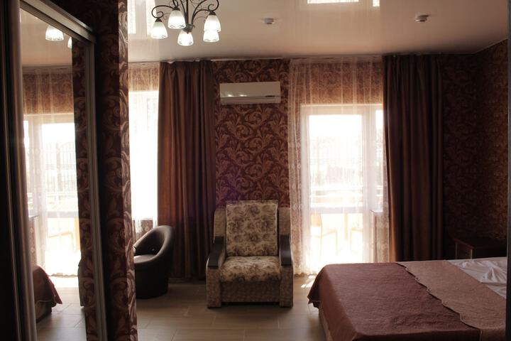 Room 47 of 60