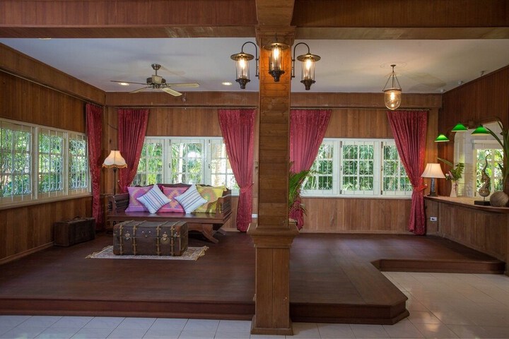 Room 21 of 40