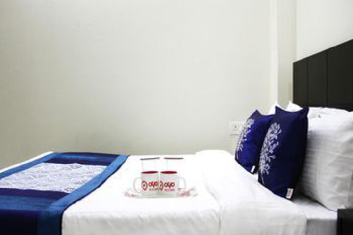 Room 6 of 25
