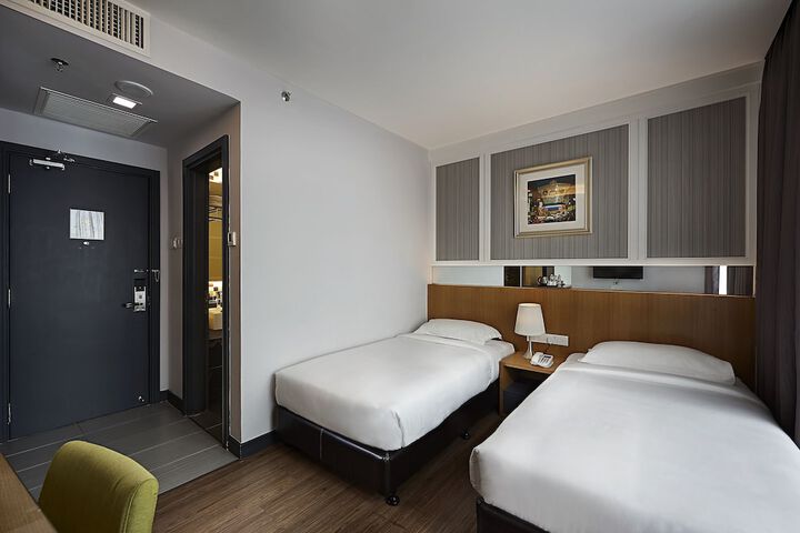Room 13 of 47