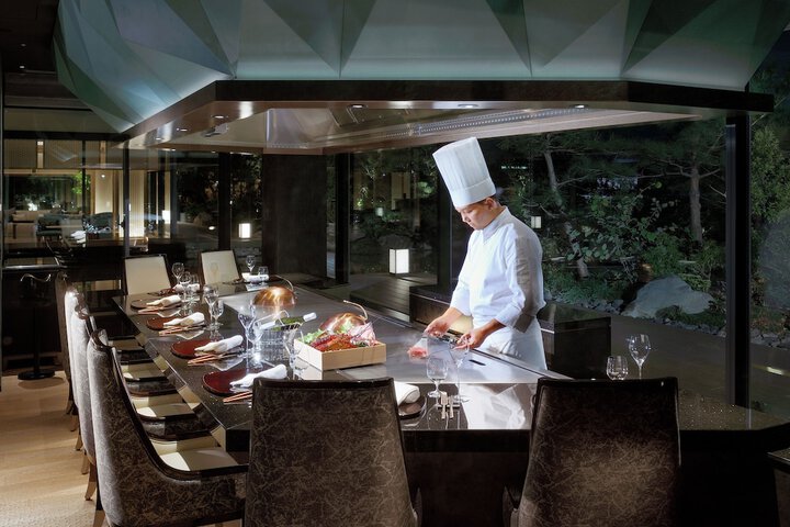 Dining 160 of 201