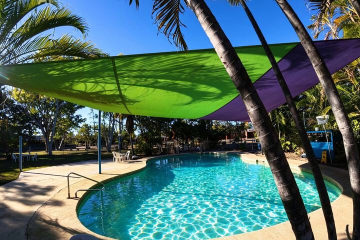Hotel Pool