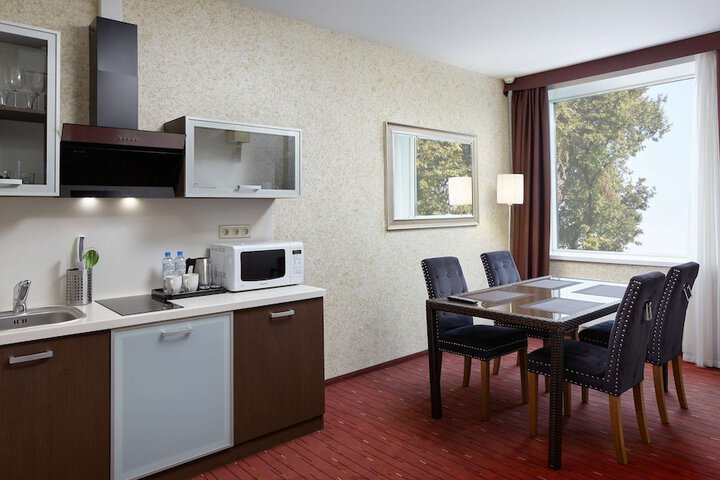 Room 21 of 73