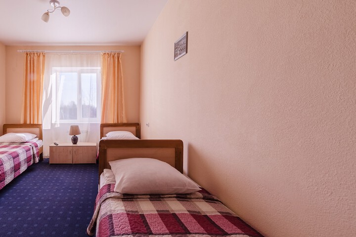 Room 20 of 33