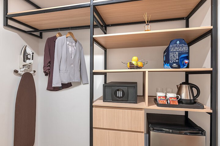 Room 18 of 26