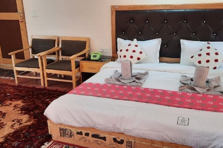 Room 15 of 63