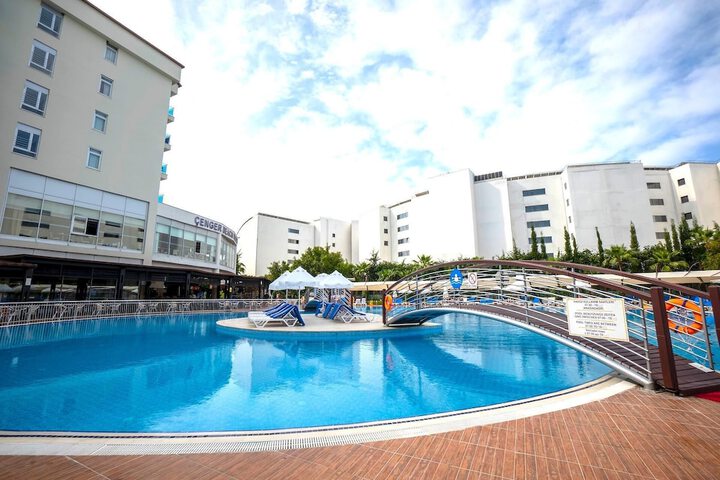 Pool 67 of 172