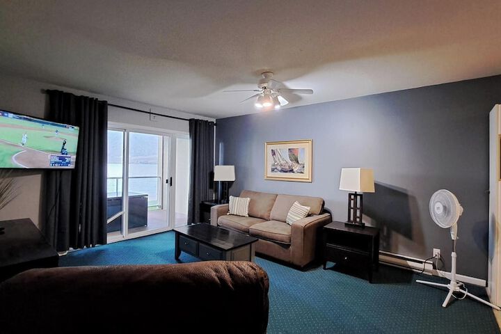Room 108 of 176