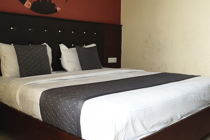 Soham Hotel