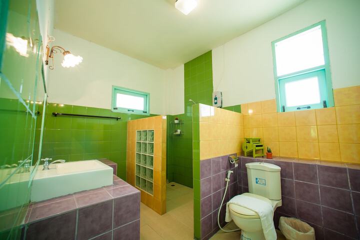 Room 34 of 52