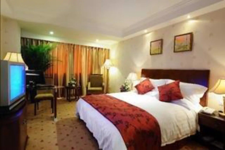 Room 2 of 4