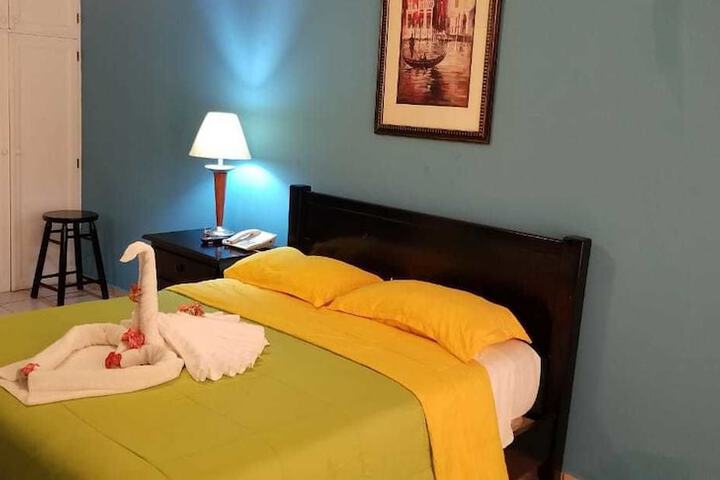 Room 8 of 37