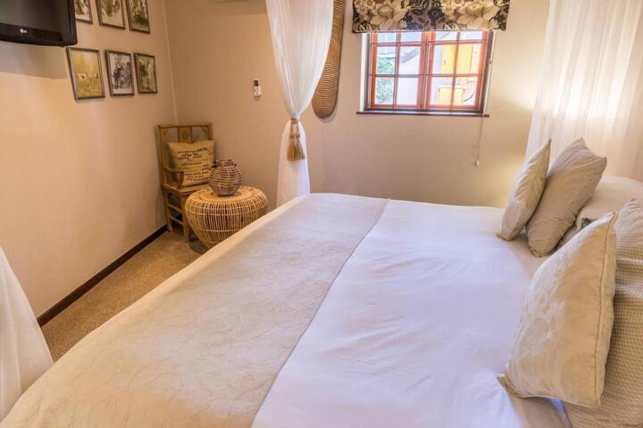 Room 14 of 42